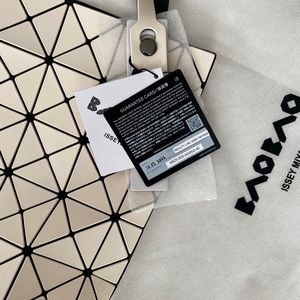 baobao lucent boxy